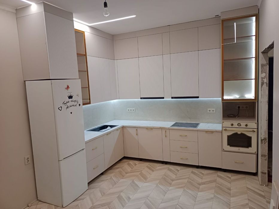 Книжка стол 15000