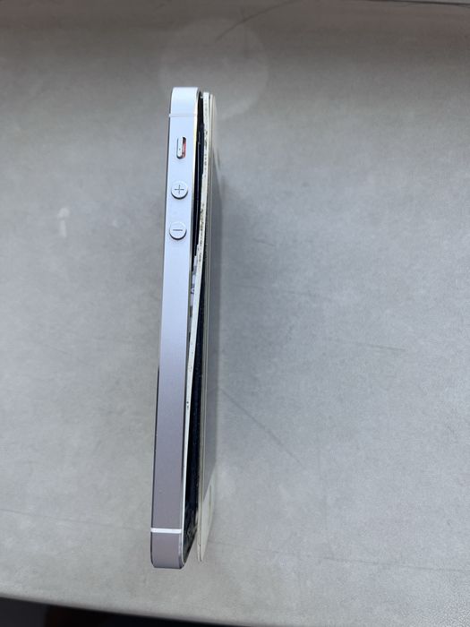 Iphone 5s телефон