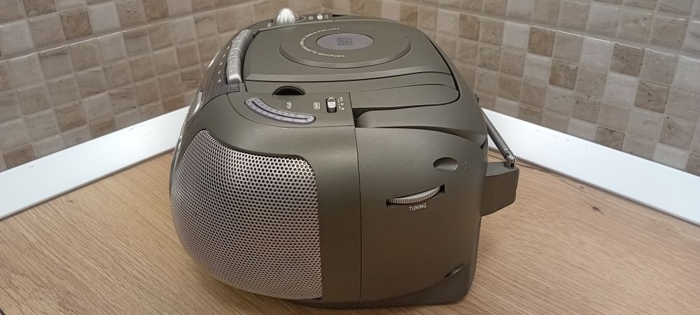 Radio Elta casetofon