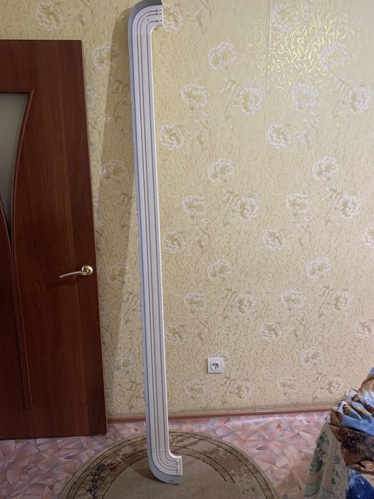 Продам две гардины