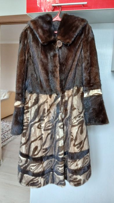 Продам норковую шубу