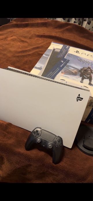 SONY Playstation 5 Disc FAT, 825GB SSD + Joc God of War Ragnarok, Consola de jocuri PS5, C-Chassis