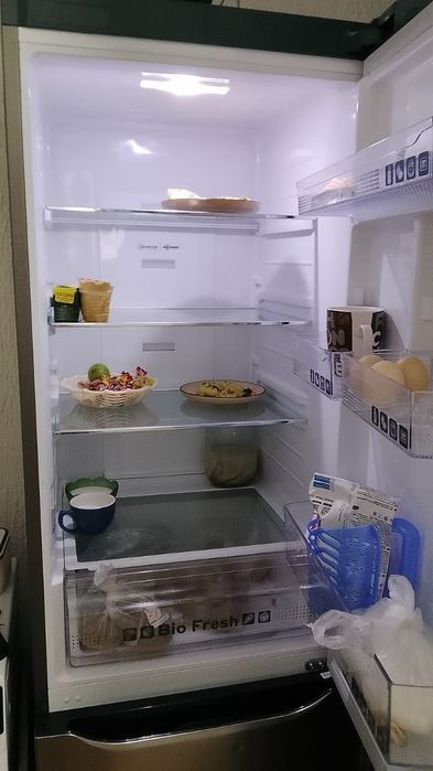 Продаю холодильник