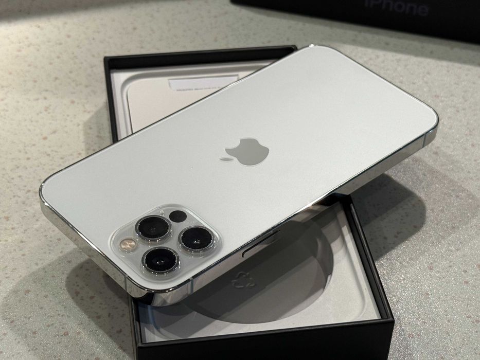 iPhone 12 Pro 128GB Silver (бял) – Отличен, 100% Батерия!