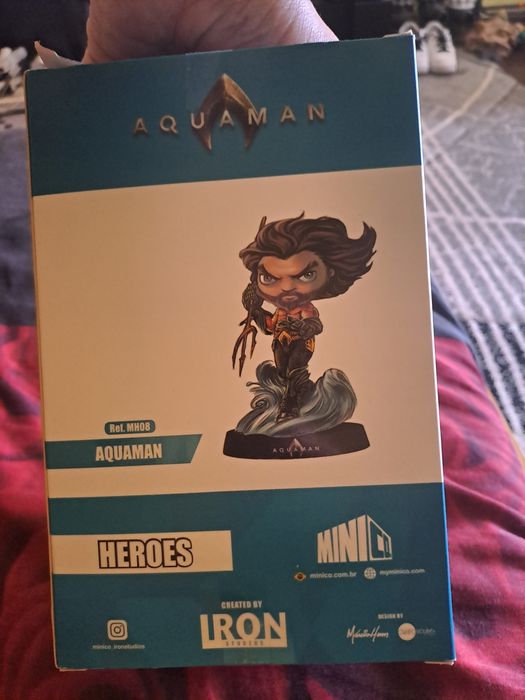Vand figurina aquaman