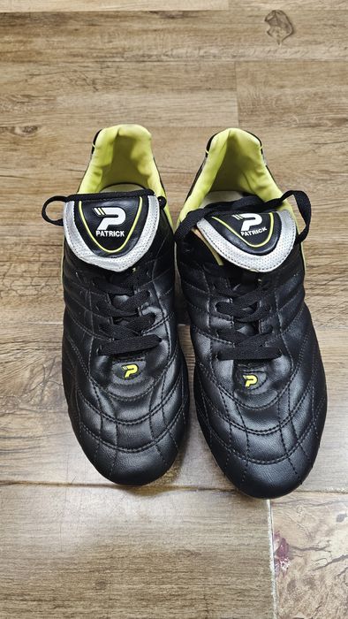 Ghete fotbal mărimea 40