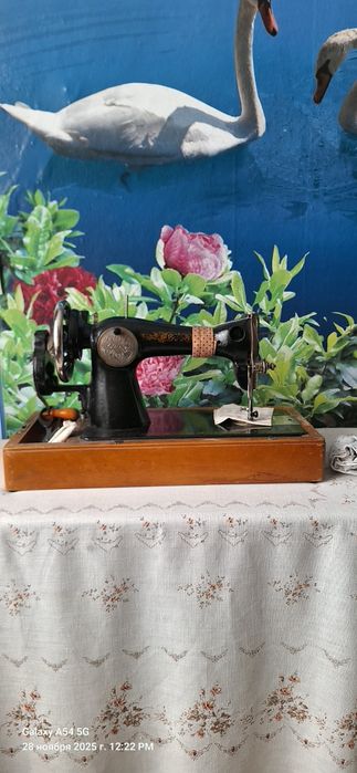Продам швейную машинку