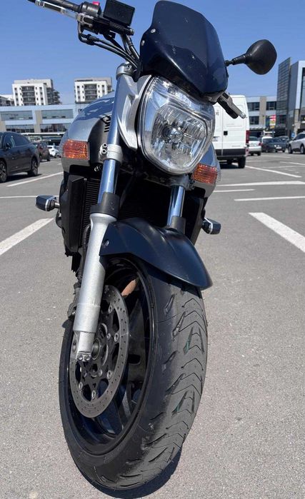 Suzuki GSR600 2008