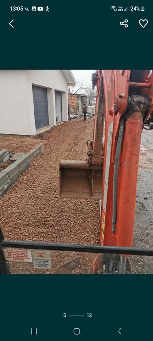 Услуги с мини багер,бобкат и самосвал за извозване