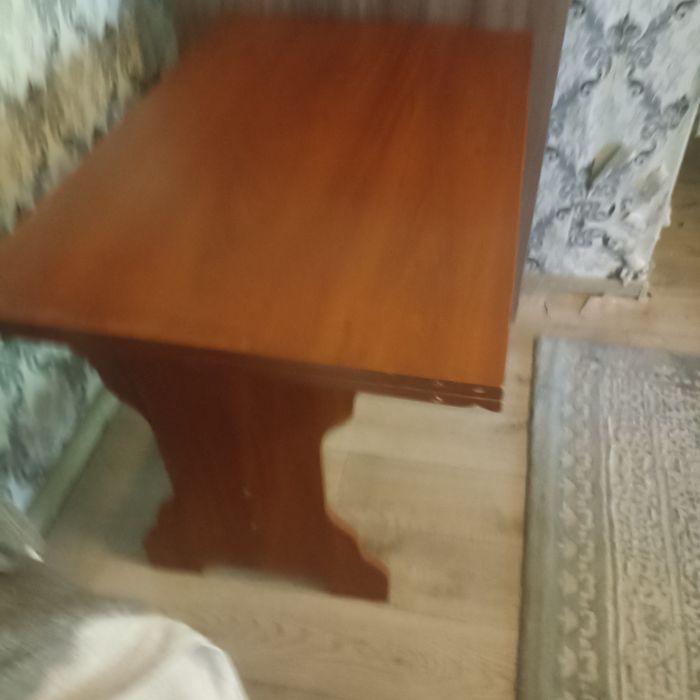 Продам школьный стол