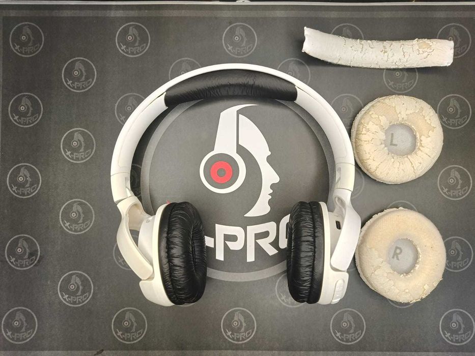 Ремонт наушников Marshall JBL Sony Bose HyperX Алматы