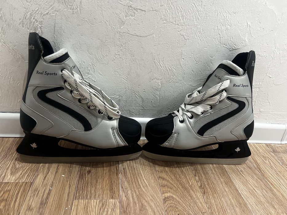 Продется коньки размер44