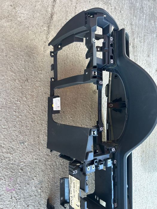 Plansa De Bord VW Passat B7. CC 2010-2014. Volan stanga