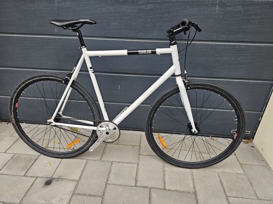 Bicicleta Fixie Inc puțin folosita stare impecabila