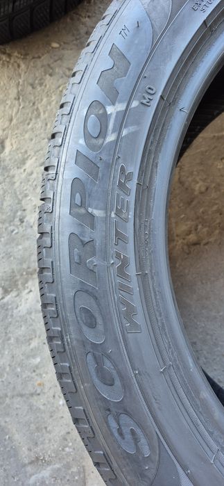 4 anvelope iarna Pirelli,fata 275/45/20,spate 305/40/20.Pret/bucata