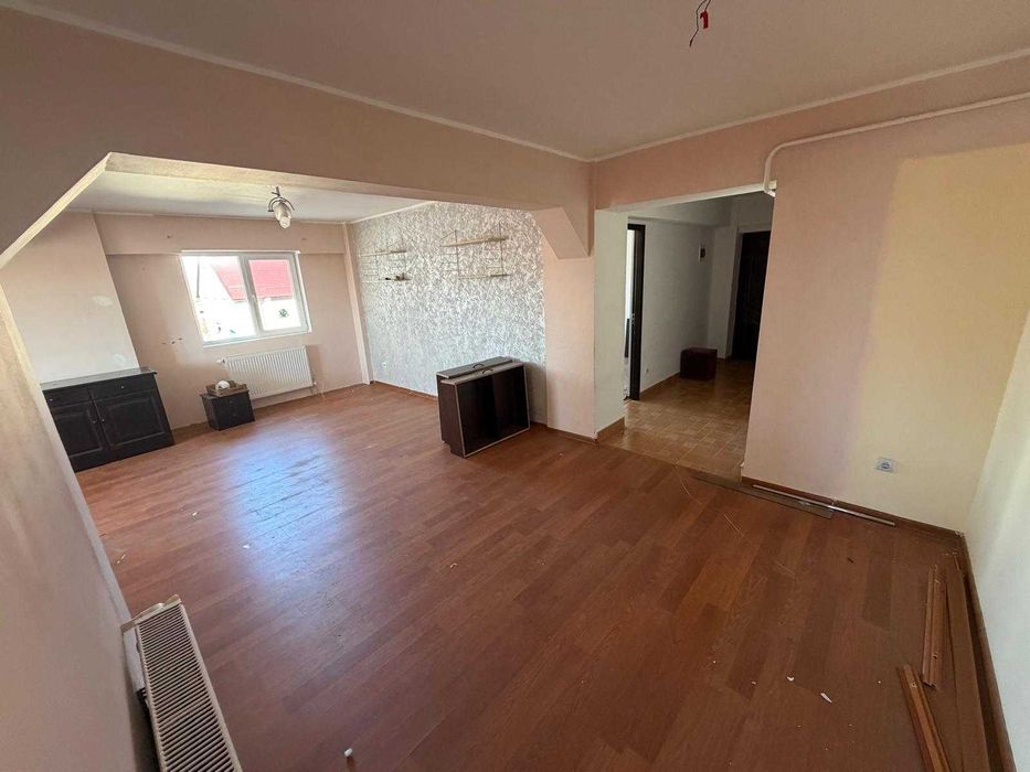 Ocazie – apartament 3 camere 86 mp – Suceava, Str. Putna