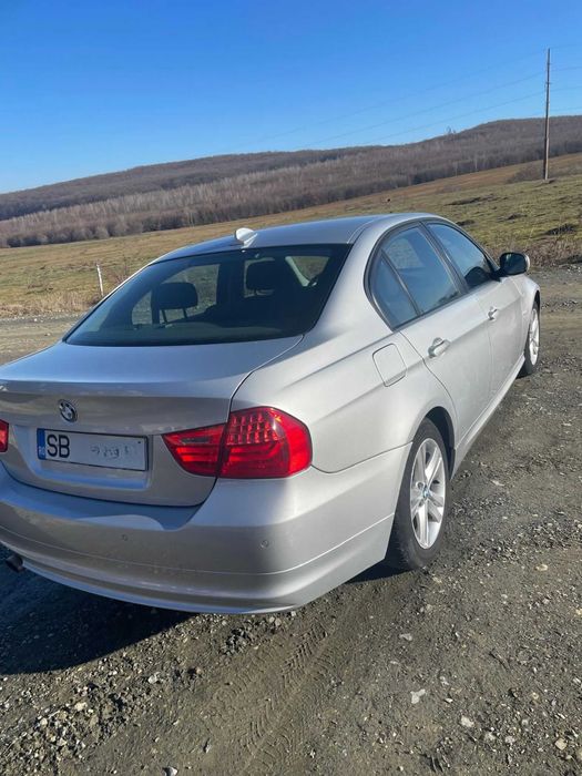 BMW Seria 318 Diesel, an 2011, Consum mic, Motor fiabil