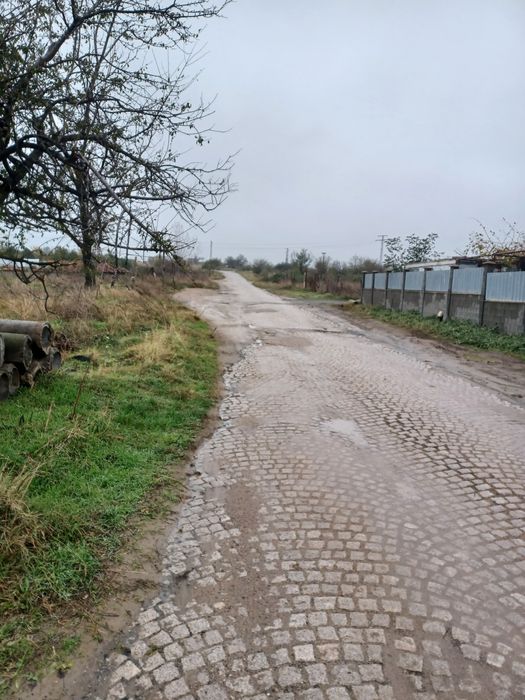 Продава се парцел в Гр.Черноморец от собствениците с площ  3200кв