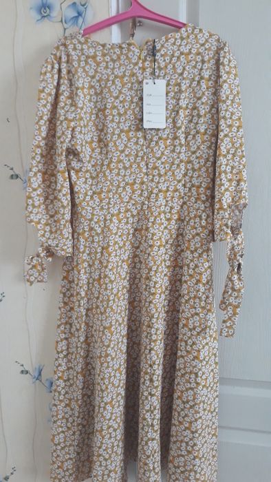 Платья красивый, рубашка, кофта, джинсы