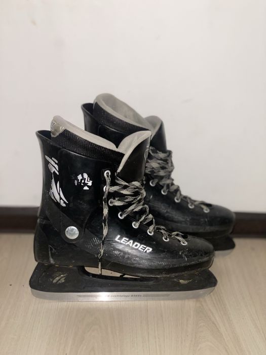 Коньки в хорошим состояний