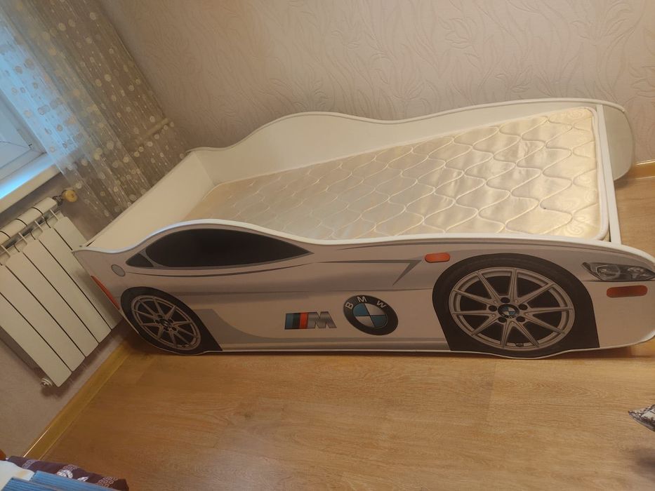 Машина кровать BMW