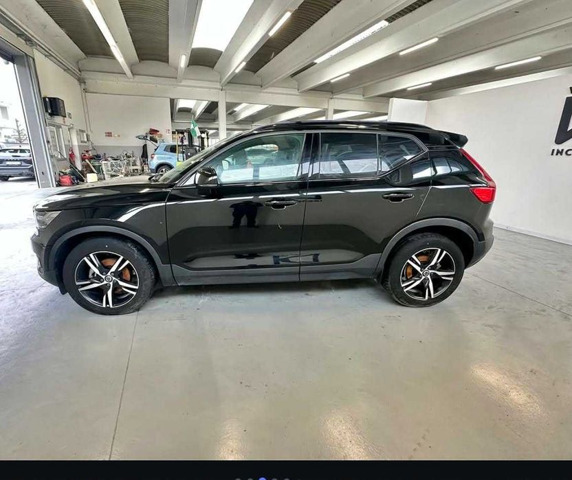 VOLVO XC40 de vinzare