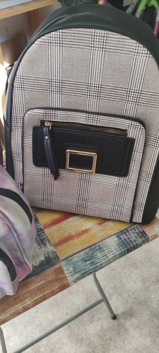 Дамска Раница 15€.