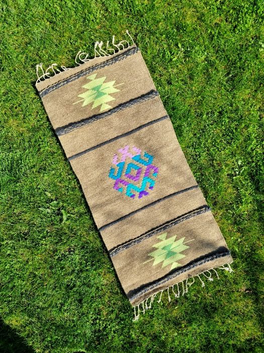 Ръчно тъкани черги от вълна