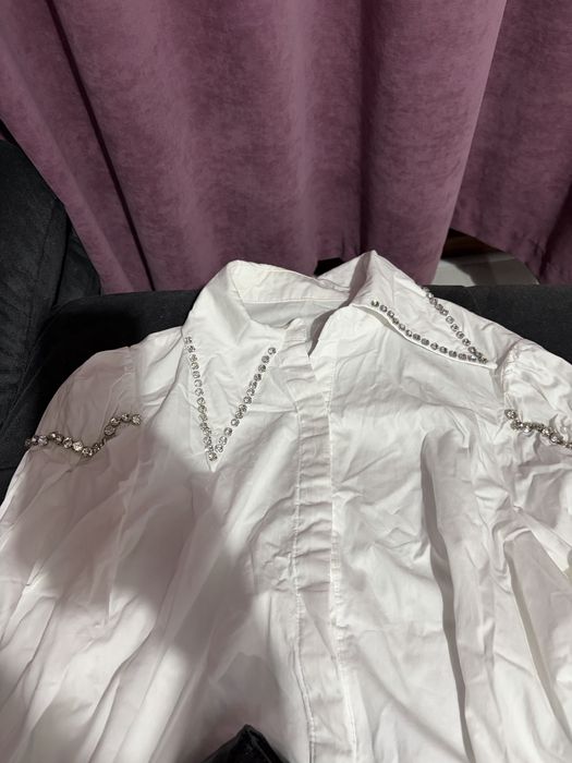 сет пола и риза с камъни