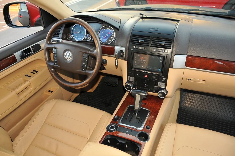 Volkswagen Touareg Automat 4x4 /Dublu Clima /Navigatie