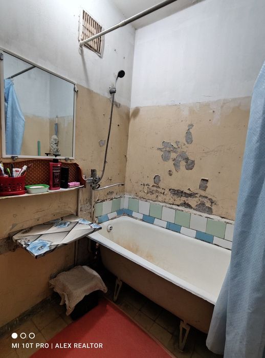 Продаётся 2-х комнатная квартира