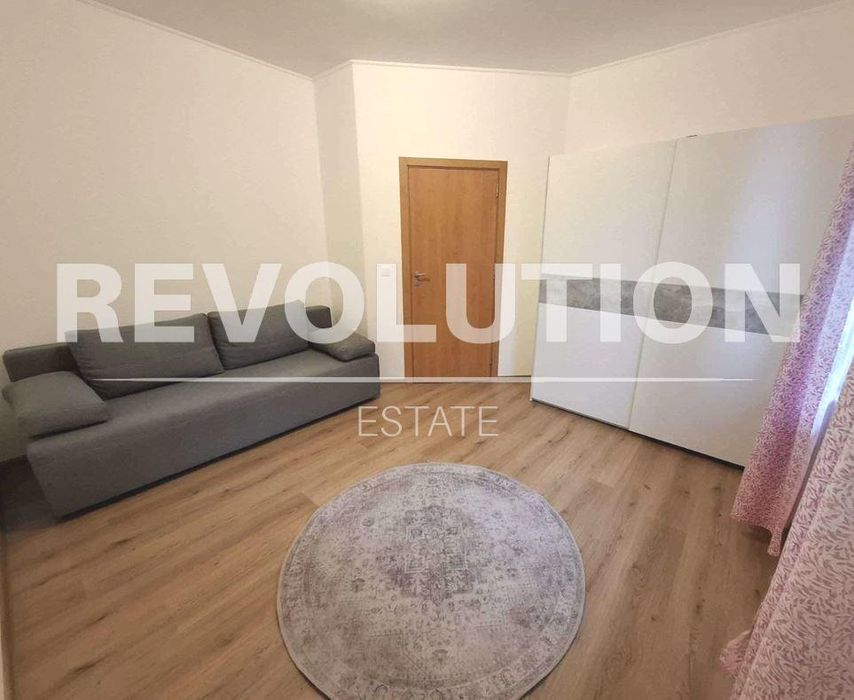 Дава се под наем Къща в к.к. Златни пясъци - 138 кв.м за 847.62 € - Снимка #1