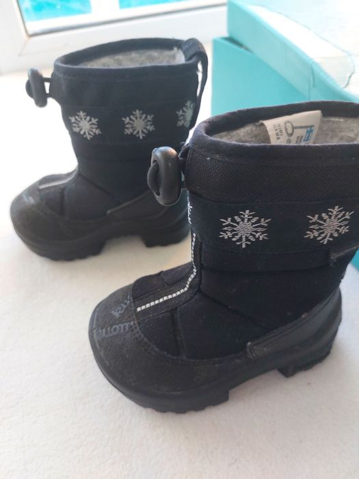 ПРОДАМ зимнюю обувь 21р.