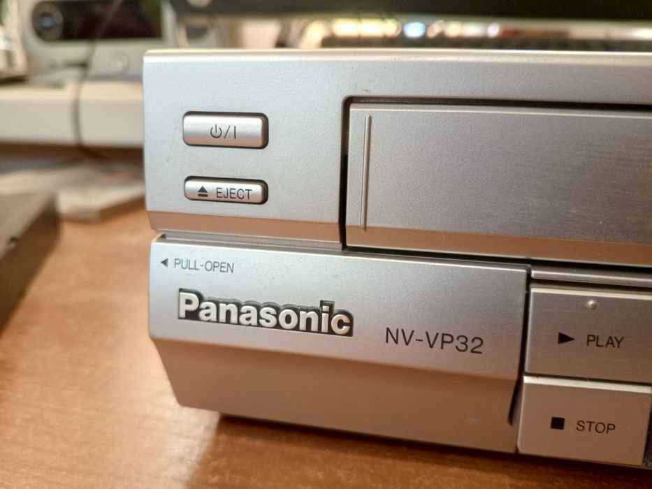Продам Panasonic  nv-vp 32