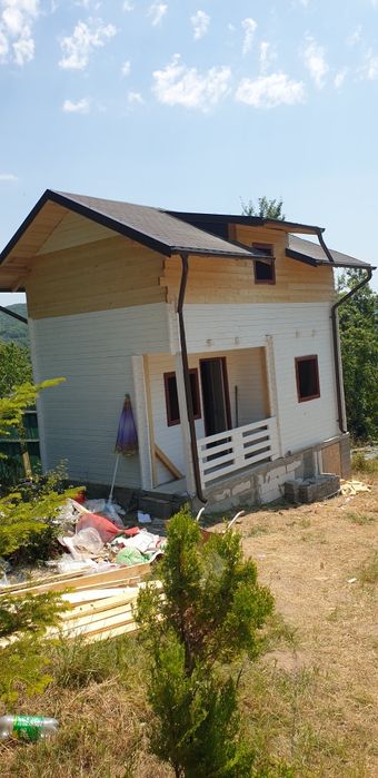 Executăm coperisuri si reparatii urgente