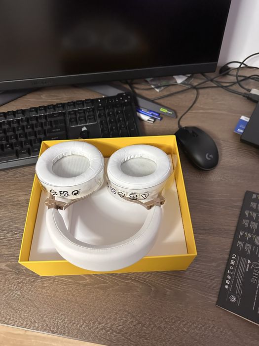 Casti Gaming Corsair Virtuoso