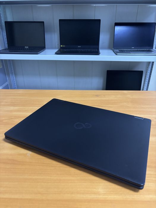 Ноутбук Fujitsu Lifebook E Series