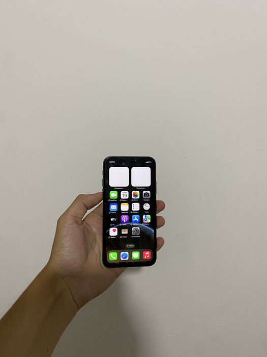 Продам срочно iPhone XS 64GB