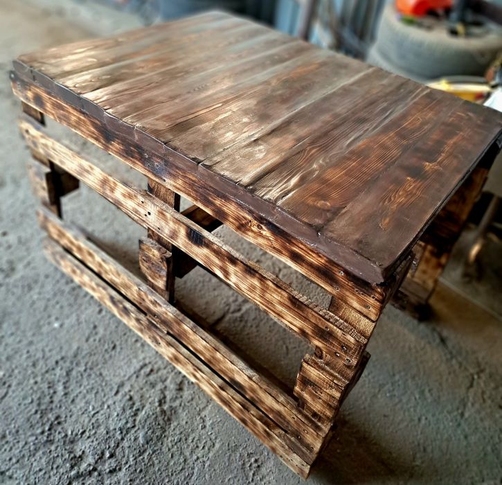 Продам стол для сада, улицы