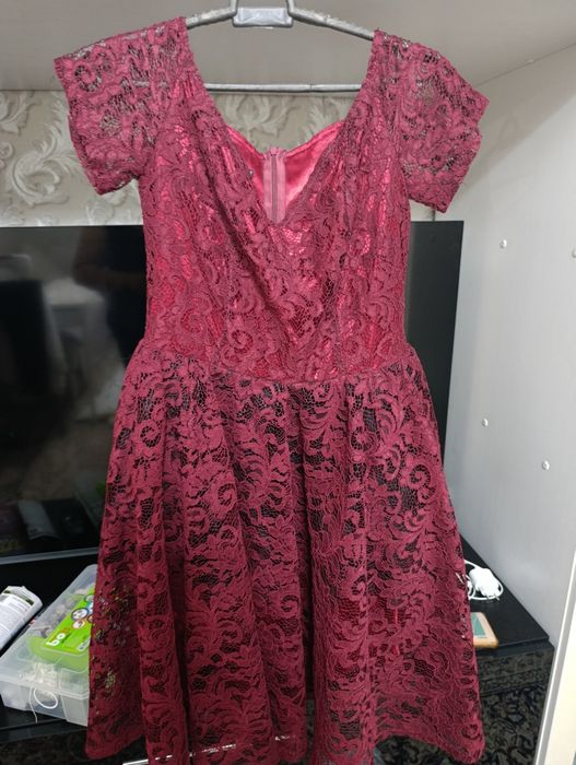 Продам платье размер