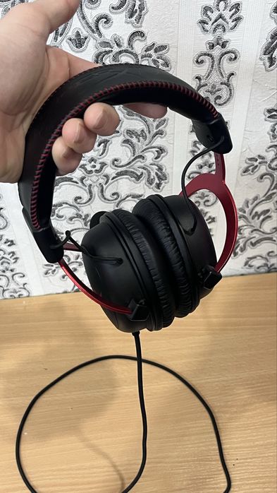 продам игровые наушиники hyperx