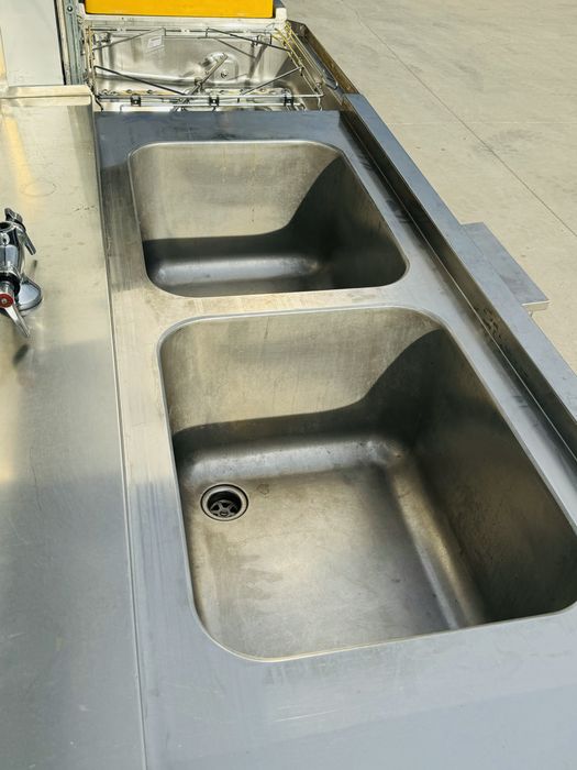 Професионална Конзолна Съдомиялна Electrolux.Линия