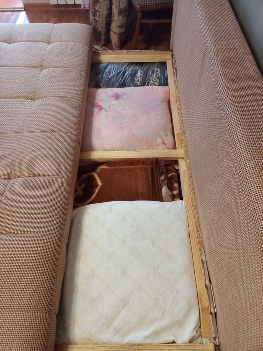 Продам диван-тахту