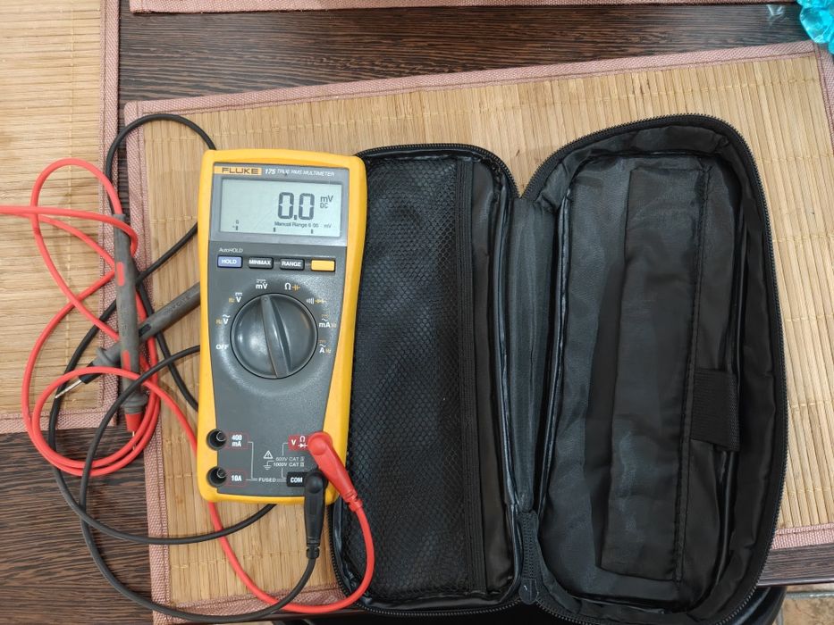 Fluke 175 True RMS – Multimetru profesional – Stare foarte bună