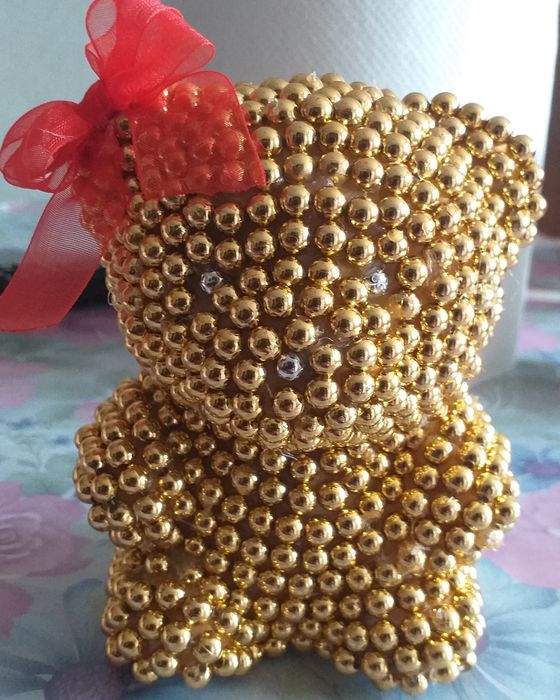 Ursuleți din spumă cu mărgele