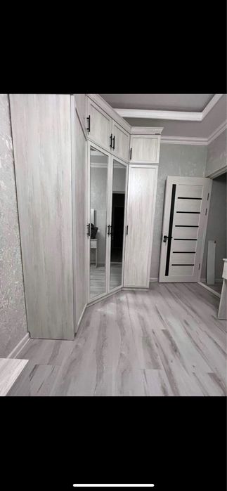 Квартира 2 комнатная,переделана на 3 х .на Мирабадском районе.2/2/4