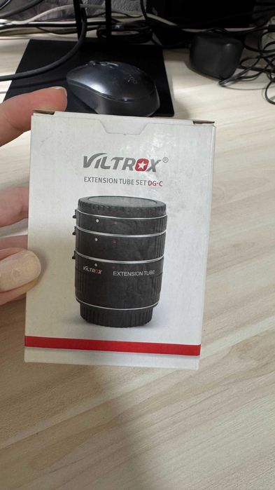 Цифровая зеркальная фотокамера Canon EOS 650D