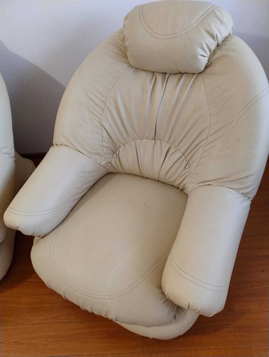 Set canapea cu fotolii