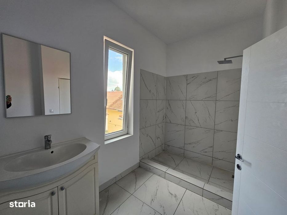 Apartament 3 camere, centru str. Horea