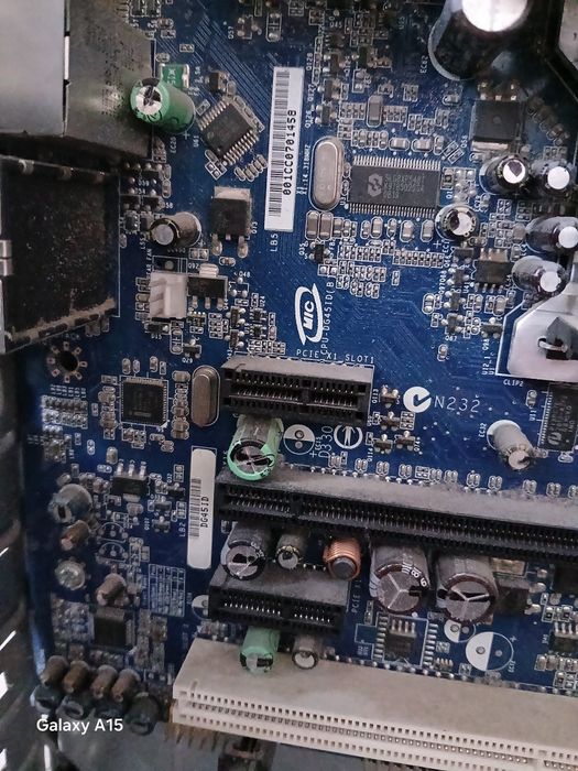 Unitate pc+monitor+tastatură